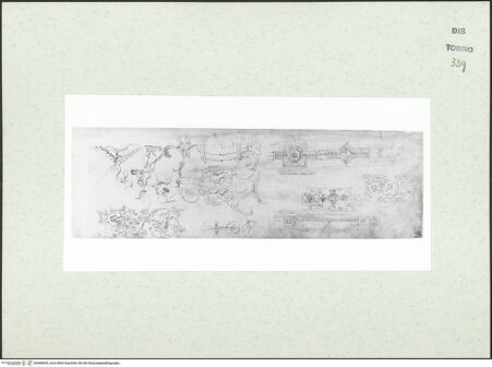 Vorderseite von Biblioteca Reale [https://www.deutsche-digitale-bibliothek.de/content/lizenzen/rv-ez/] Skizzenbuch mit Antiken (Contraffazioni)Verschiedene Ornamentstudien - , bh466605_recto. Foto.