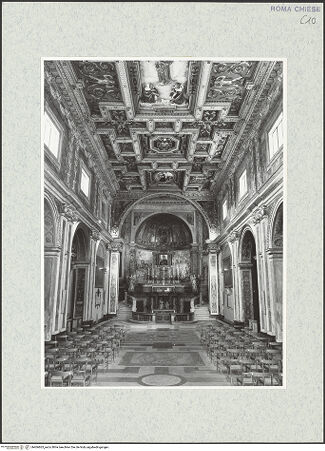 Vorderseite von Sopr. BAS ROMA [https://www.deutsche-digitale-bibliothek.de/content/lizenzen/rv-ez/] Santa Maria Nova - Innenansicht Richtung Altar, bh466863_recto. Foto.