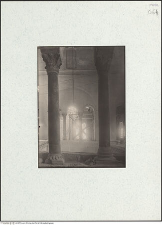 Vorderseite von Bibliotheca Hertziana [https://www.deutsche-digitale-bibliothek.de/content/lizenzen/rv-fz/] San NicolaSüdempore - Öffnungen des dritten Jochs nach Norden, bh468506_recto. Foto.