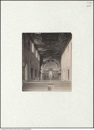 Vorderseite von Bibliotheca Hertziana [https://www.deutsche-digitale-bibliothek.de/content/lizenzen/rv-fz/] San NicolaMittelschiff - Obergeschoss, Blick über die Trasversalbögen nach Osten, bh468508_recto. Foto.