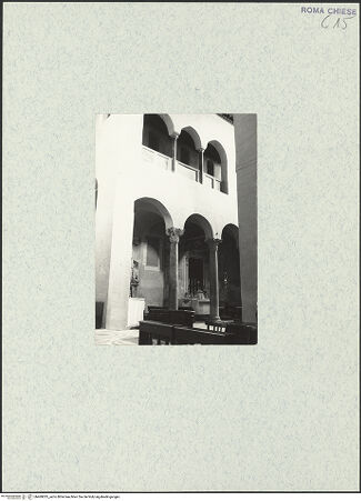 Vorderseite von unbekannt [https://www.deutsche-digitale-bibliothek.de/content/lizenzen/rv-ez/] Santi Quattro Coronati - Nördliches Seitenschiff aus Südwesten, bh469035_recto. Foto.