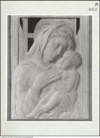 Vorderseite von Lieberman, Ralph [https://www.deutsche-digitale-bibliothek.de/content/lizenzen/rv-ez/] Madonna mit Kind - , bh469215_recto. Foto.