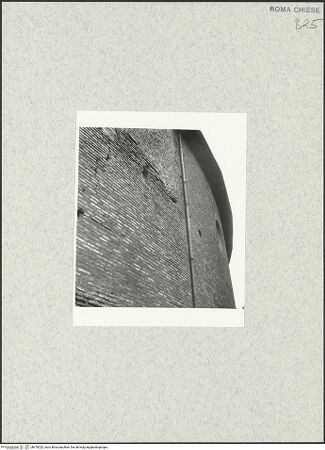 Vorderseite von DAI [https://www.deutsche-digitale-bibliothek.de/content/lizenzen/rv-ez/] Santo Stefano Rotondo - Äußeres, Detail: Mauerwerk, bh470023_recto. Foto.