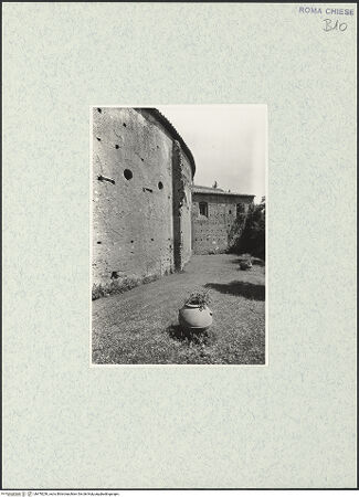 Vorderseite von ICCD [https://www.deutsche-digitale-bibliothek.de/content/lizenzen/rv-ez/] Santo Stefano Rotondo - Südöstlicher Sektor und südliche Kapelle, bh470256_recto. Foto.