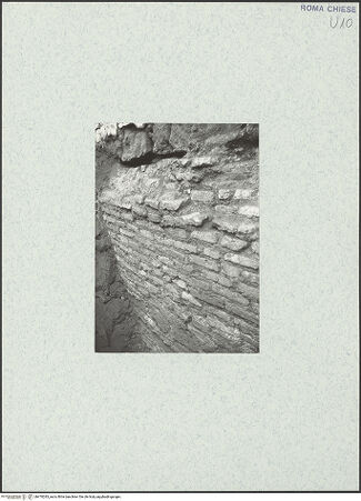 Vorderseite von Corbett, Spencer [https://www.deutsche-digitale-bibliothek.de/content/lizenzen/rv-ez/] Santo Stefano Rotondo - Nordwestlicher Sektor, Fundamente, bh470283_recto. Foto: Corbett, Spencer.