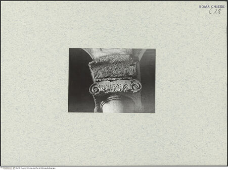Vorderseite von Malmstrom, Ronald E. [https://www.deutsche-digitale-bibliothek.de/content/lizenzen/rv-ez/] Santo Stefano RotondoDeambulatorium - Deambulatorium, nördlicher Sektor, innerer Säulenkranz, Detail: Kapitell und Kämpfer, bh470616_recto. Foto: Malmstrom, Ronald E..