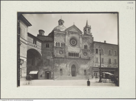 Vorderseite von Benvenuti, Cesare [https://www.deutsche-digitale-bibliothek.de/content/lizenzen/rv-fz/] San FelicianoSüdwestliche Querhausfassade - Fassade, bh470671_recto. Foto.