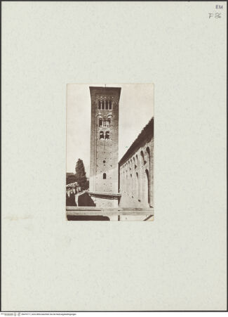 Vorderseite von Bezzi, Pietro [https://www.deutsche-digitale-bibliothek.de/content/lizenzen/rv-ez/] San FrancescoCampanile - Ansicht von Osten, bh470717_recto. Foto: Bezzi, Pietro.