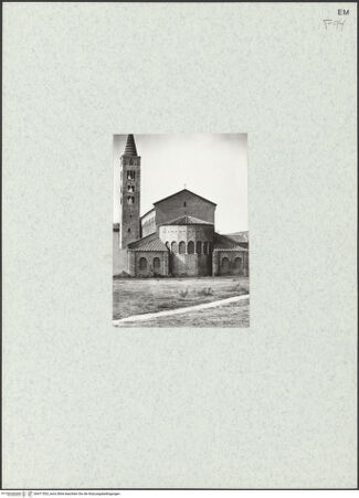 Vorderseite von DAI [https://www.deutsche-digitale-bibliothek.de/content/lizenzen/rv-ez/] San Giovanni EvangelistaAußenbauApsis und Ostbau - Ansicht von Osten, bh471553_recto. Foto.