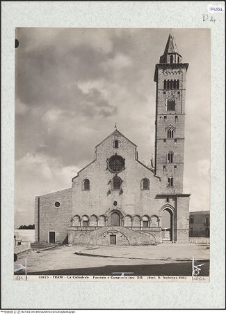 Vorderseite von Alinari [https://www.deutsche-digitale-bibliothek.de/content/lizenzen/rv-ez/] CattedraleWestfassade - Fassade und Campanile von Westen, bh471800_recto. Foto.