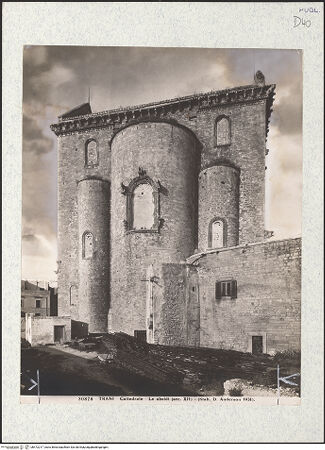 Vorderseite von Alinari [https://www.deutsche-digitale-bibliothek.de/content/lizenzen/rv-ez/] CattedraleApsiden - Ansicht von Nordosten, bh472217_recto. Foto.