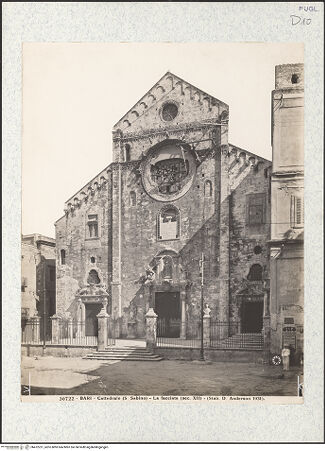 Vorderseite von Alinari [https://www.deutsche-digitale-bibliothek.de/content/lizenzen/rv-ez/] CattedraleHauptfassade - Teilansicht von Südwesten, bh472231_recto. Foto.