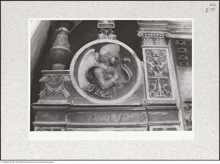 Vorderseite von Bibliotheca Hertziana [https://www.deutsche-digitale-bibliothek.de/content/lizenzen/rv-fz/] MarienaltarVerkündigung - Der Erzengel Gabriel, bh472348_recto. Foto: Kruft, Hanno-Walter.