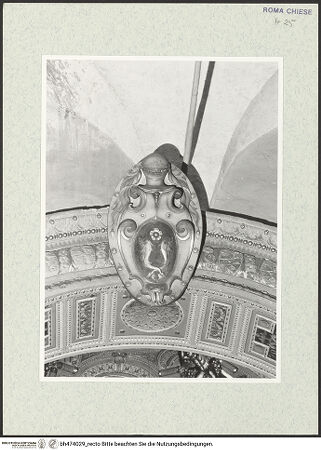 Vorderseite von Sopr. BAS ROMA [https://www.deutsche-digitale-bibliothek.de/content/lizenzen/rv-ez/] Wappen der Delfini - , bh474029_recto. Foto.