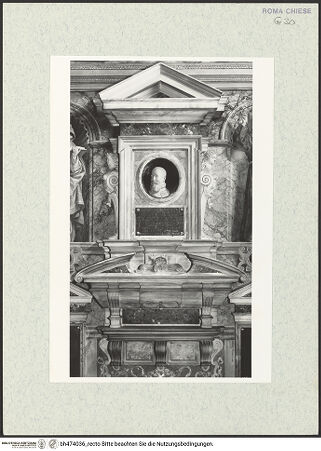 Vorderseite von Sopr. BAS ROMA [https://www.deutsche-digitale-bibliothek.de/content/lizenzen/rv-ez/] Grabmal von Mario Delfini - , bh474036_recto. Foto.