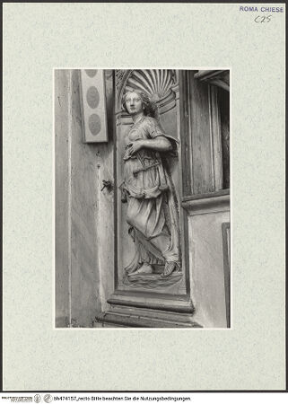 Vorderseite von Courtauld Institute, Conway Library [https://www.deutsche-digitale-bibliothek.de/content/lizenzen/rv-ez/] Grabmal des Kardinals Ludovico Podocatharo (+1504)Linke untere Muschelnische: Justitia - Ansicht von schräg rechts, bh474157_recto. Foto.