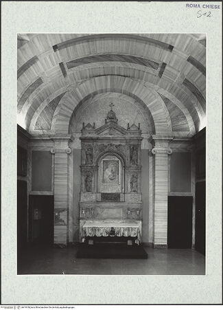 Vorderseite von Courtauld Institute, Conway Library [https://www.deutsche-digitale-bibliothek.de/content/lizenzen/rv-ez/] Ehemaliger Hochaltar - Gesamtansicht, bh474184_recto. Foto.