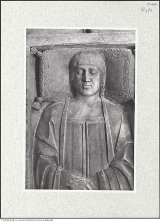 Vorderseite von Bibliotheca Hertziana [https://www.deutsche-digitale-bibliothek.de/content/lizenzen/rv-fz/] Grabmal des Antonio d'Alessandro und der Maddalena Riccio - Kopf von Maria Riccio, bh474343_recto. Foto.