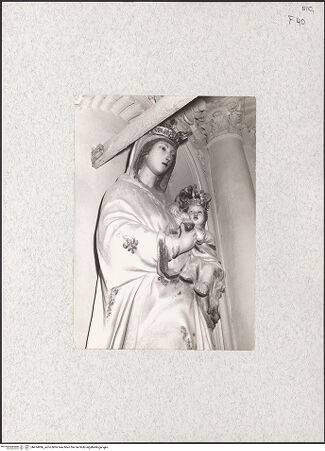 Vorderseite von Foto Giattino [https://www.deutsche-digitale-bibliothek.de/content/lizenzen/rv-ez/] Madonna di Loreto (Madonna Lactans) - Detail von links, bh474996_recto. Foto.