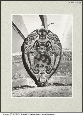 Vorderseite von Sopr. BAS ROMA [https://www.deutsche-digitale-bibliothek.de/content/lizenzen/rv-ez/] Wappen der Cenci - , bh475118_recto. Foto.