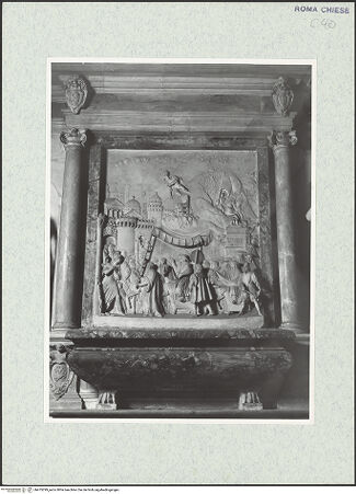 Vorderseite von Sopr. BAS ROMA [https://www.deutsche-digitale-bibliothek.de/content/lizenzen/rv-ez/] Grabmal von Papst Gregor XI. - Detail: Mittelreleif mit Darstellung der Rückkehr von Papst Gregor XI. nach Rom aus dem Exil von Avignon, die heilige Katharina begrüßt ihn vor den Toren der Stadt, bh475299_recto. Foto.