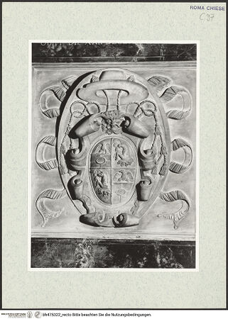 Vorderseite von Sopr. BAS ROMA [https://www.deutsche-digitale-bibliothek.de/content/lizenzen/rv-ez/] Grabmonument von Kardinal Alessandro Crivelli - Detail: Wappen, bh475322_recto. Foto.