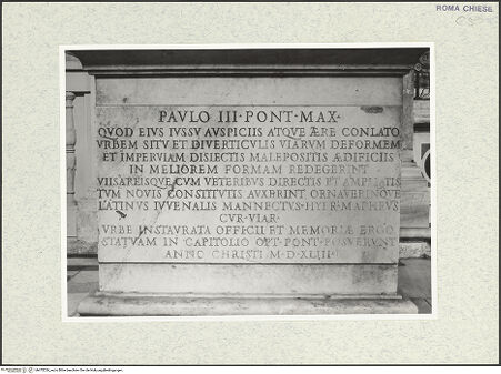 Vorderseite von Sopr. BAS ROMA [https://www.deutsche-digitale-bibliothek.de/content/lizenzen/rv-ez/] Papst Paul III.Inschrift auf der Basis - , bh475326_recto. Foto.