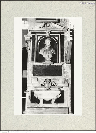 Vorderseite von Sopr. BAS ROMA [https://www.deutsche-digitale-bibliothek.de/content/lizenzen/rv-ez/] Grabmal von Michele Antonio di Saluzzo - , bh475379_recto. Foto.