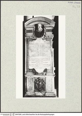 Vorderseite von Sopr. BAS ROMA [https://www.deutsche-digitale-bibliothek.de/content/lizenzen/rv-ez/] Grabmal von Giuliano Valentini Oddi - Gesamtansicht, bh475381_recto. Foto.