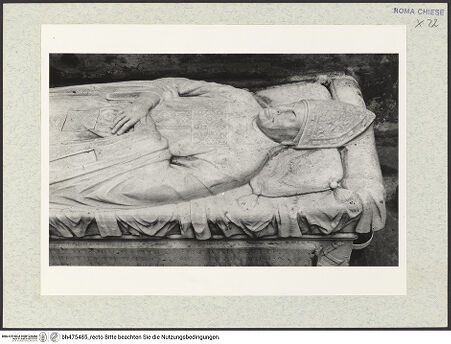 Vorderseite von Courtauld Institute, Conway Library [https://www.deutsche-digitale-bibliothek.de/content/lizenzen/rv-ez/] Grabmonument des Bischofs Francesco de Toledo (+1479)Sarkophag mit Liegefigur - Liegefigur, obere Körperpartie, bh475485_recto. Foto.