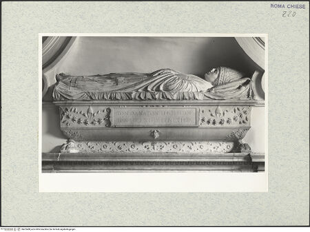 Vorderseite von Vasari [https://www.deutsche-digitale-bibliothek.de/content/lizenzen/rv-ez/] Grabmonument des Kardinals Giovanni Giacomo Sclafenati (+1497) - Gesamtansicht der Liegefigur, bh475488_recto. Foto.