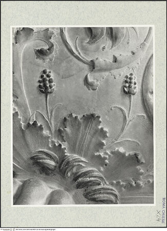 Vorderseite von Courtauld Institute, Conway Library [https://rightsstatements.org/page/CNE/1.0/] Grabmonument des Kardinals Juan de Melle (+1467)Sarkophag mit Liegefigur - Sarkophag, Detail, bh475494_recto. Foto.