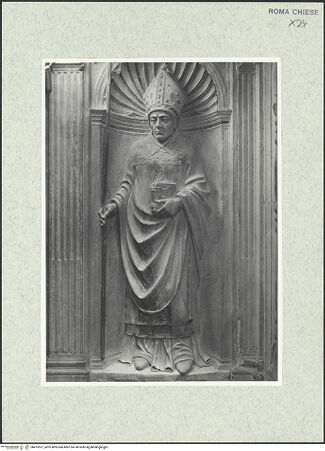 Vorderseite von Vasari [https://rightsstatements.org/page/CNE/1.0/] Grabmonument des Kardinals Juan de Melle (+1467)Rückwand: drei Heiligenfiguren in MuschelnischenHeiliger Bischof (Ildefonsus?) - , bh475527_recto. Foto.