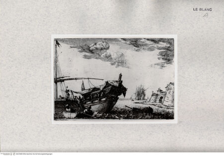 Vorderseite von  [http://creativecommons.org/publicdomain/mark/1.0/] Kriegsschiffe mit Matrosen und Soldaten - , bh476880. Foto.