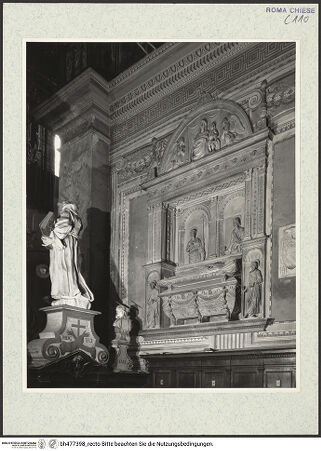 Vorderseite von Courtauld Institute, Conway Library [https://www.deutsche-digitale-bibliothek.de/content/lizenzen/rv-ez/] Grabmal des Kardinals Giovanni Battista Savelli (+1498) - Gesamtansicht, bh477398_recto. Foto.