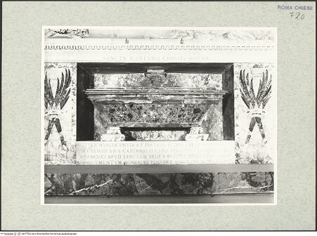 Vorderseite von unbekannt [https://www.deutsche-digitale-bibliothek.de/content/lizenzen/rv-fz/] Grabmal des Kardinals Lorenzo Cibo de' Mari (+1503)Sarkophag mit den Reliquien der heiligen Severa - , bh477502_recto. Foto.