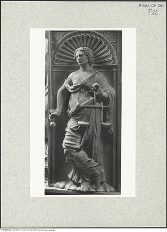 Vorderseite von Vasari [https://www.deutsche-digitale-bibliothek.de/content/lizenzen/rv-ez/] Grabmal des Kardinals Lorenzo Cibo de' Mari (+1503)Tugendzyklus in den PilasternischenNische oben rechts: Justitia - , bh477511_recto. Foto.