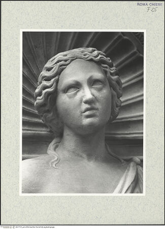 Vorderseite von Vasari [https://www.deutsche-digitale-bibliothek.de/content/lizenzen/rv-ez/] Grabmal des Kardinals Lorenzo Cibo de' Mari (+1503)Tugendzyklus in den PilasternischenNische oben rechts: Justitia - Kopf, bh477512_recto. Foto.