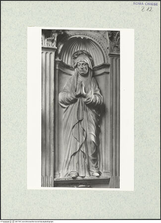 Vorderseite von Vasari [https://www.deutsche-digitale-bibliothek.de/content/lizenzen/rv-ez/] Grabmal der Costanza Ammanati-Piccolomini (+1477)NischenfigurenRechte Nische: Heilige Monika - Gesamtansicht, bh477567_recto. Foto.