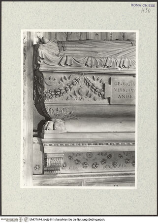 Vorderseite von Vasari [https://www.deutsche-digitale-bibliothek.de/content/lizenzen/rv-fz/] Grabmal des Kardinals Giorgio Costa von Lissabon (+1508)Sarkophag mit Liegefigur - Vorderansicht, linke Hälfe, bh477644_recto. Foto.