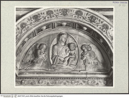 Vorderseite von Courtauld Institute, Conway Library [https://www.deutsche-digitale-bibliothek.de/content/lizenzen/rv-ez/] Grabmal des Kardinals Giorgio Costa von Lissabon (+1508)Bogenlünette: Madonna in der Mandorla und zwei adorierende Engel - , bh477647_recto. Foto.