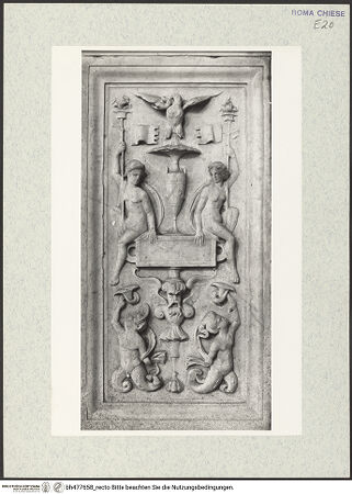 Vorderseite von Courtauld Institute, Conway Library [https://www.deutsche-digitale-bibliothek.de/content/lizenzen/rv-ez/] Grabmal des Kardinals Juan de Castro, Bischof von Agrigent - Sockel, linkes Figurenpostament, Relief an der Innenseite, bh477658_recto. Foto.