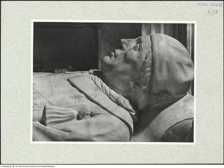 Vorderseite von Vasari [https://rightsstatements.org/page/CNE/1.0/] Grabmal des Ferdinando (Fernando) de Córdoba (+1486)Sarkophag mit Liegefigur - Detail: Kopf, bh477864_recto. Foto.