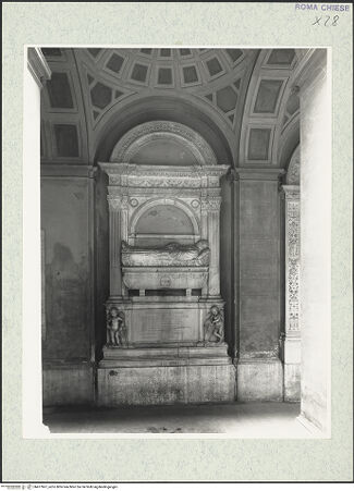 Vorderseite von Courtauld Institute, Conway Library [https://rightsstatements.org/page/CNE/1.0/] Grabmal des Ferdinando (Fernando) de Córdoba (+1486) - Gesamtansicht, bh477867_recto. Foto.