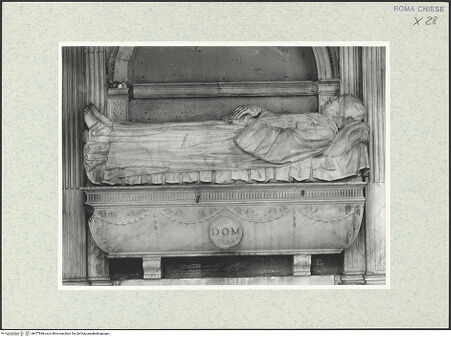 Vorderseite von Vasari [https://rightsstatements.org/page/CNE/1.0/] Grabmal des Ferdinando (Fernando) de Córdoba (+1486)Sarkophag mit Liegefigur - , bh477868_recto. Foto.