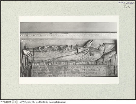 Vorderseite von Vasari [https://www.deutsche-digitale-bibliothek.de/content/lizenzen/rv-ez/] Grabmal des Bischofs Alfonso de Paradinas (+1485) - Gisant und oberer Teil der Inschrift, bh477875_recto. Foto.