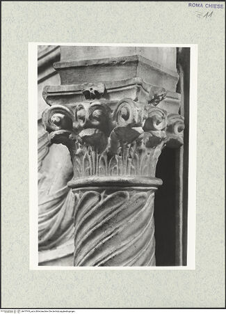 Vorderseite von Vasari [https://www.deutsche-digitale-bibliothek.de/content/lizenzen/rv-ez/] Grabmal der Costanza Ammanati-Piccolomini (+1477) - Detail: Kapitell der Säule rechts der Mittelnische, bh477919_recto. Foto.