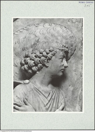 Vorderseite von Vasari [https://www.deutsche-digitale-bibliothek.de/content/lizenzen/rv-ez/] Grabmal des Erzbischofs von Salerno, Guglielmo Rocca (+1482)Lünette: Madonna in der Mandorla und zwei adorierende Engel - linker Engel, Kopf, bh478009_recto. Foto.