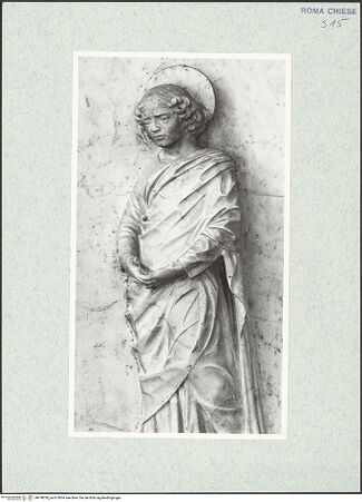 Vorderseite von Courtauld Institute, Conway Library [https://www.deutsche-digitale-bibliothek.de/content/lizenzen/rv-ez/] Grabmal des Erzbischofs von Salerno, Guglielmo Rocca (+1482)Zone unterhalb des Sarkophags: Kreuzigung Christi - Detail: Johannes, bh478020_recto. Foto.