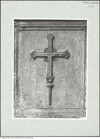 Vorderseite von Vasari [https://www.deutsche-digitale-bibliothek.de/content/lizenzen/rv-ez/] Grabmal des Erzbischofs von Salerno, Guglielmo Rocca (+1482) - Rückwand, Detail: Kruzifix, bh478028_recto. Foto.